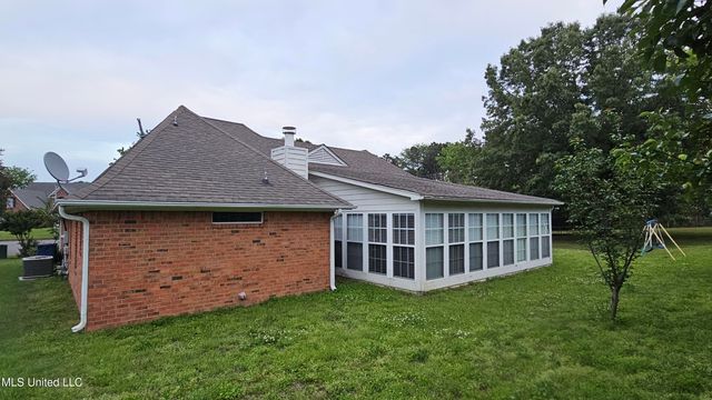 9004 Lakeside Cove, Olive Branch, MS 38654