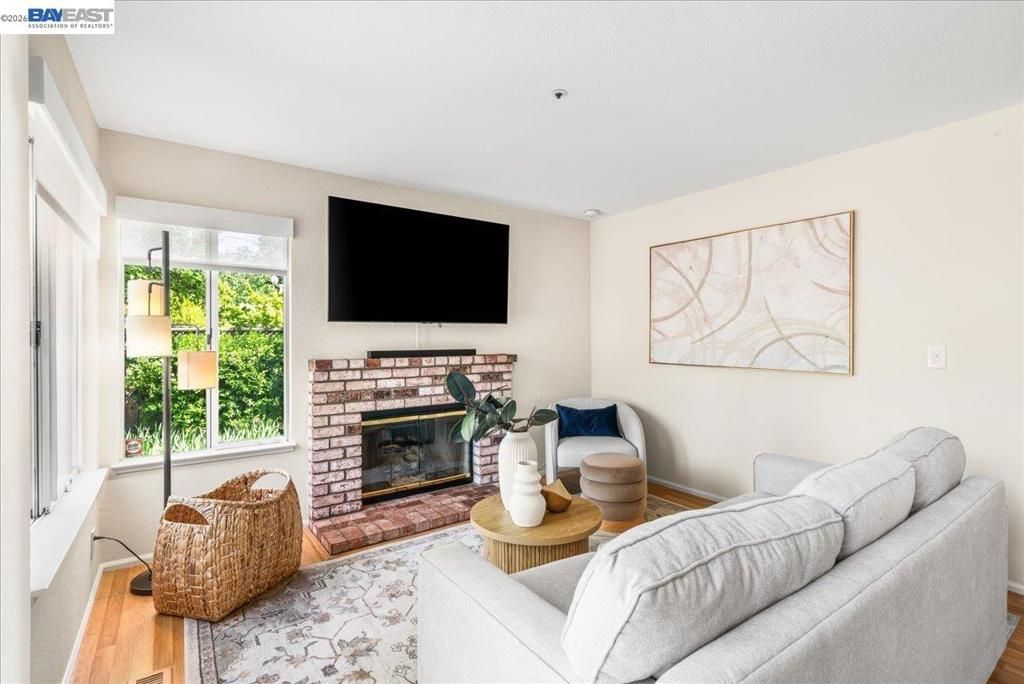 Image 19 of property listing at 679 Jeannie Way, Livermore, CA 94550