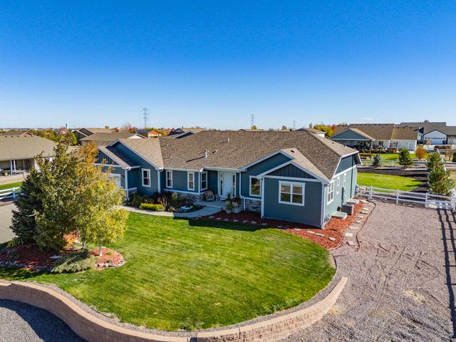 3804 Golden Eagle Dr, Dacono, CO 80514