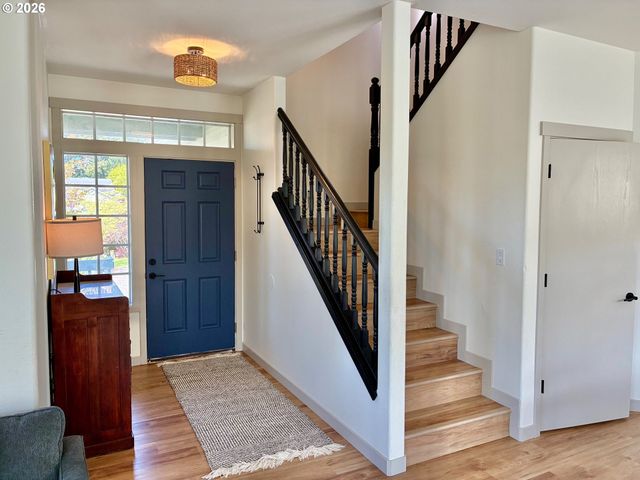 990 BRIDGE VIEW Ct, Astoria, OR 97103