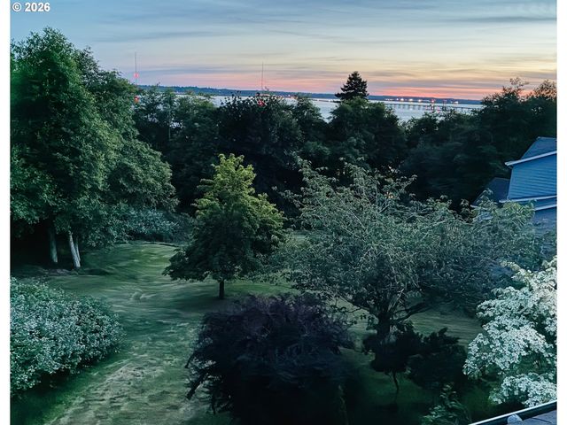 990 BRIDGE VIEW Ct, Astoria, OR 97103