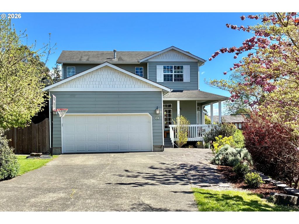 990 BRIDGE VIEW Ct, Astoria, OR 97103