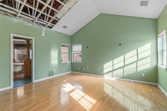 2 Bridle Way, Pawling, NY 12564