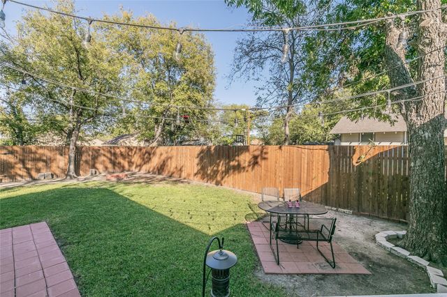 809 E Mulkey Street, Fort Worth, TX 76104