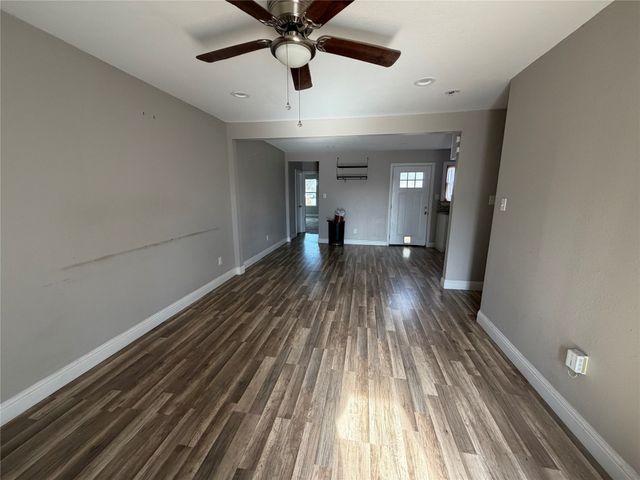 809 E Mulkey Street, Fort Worth, TX 76104