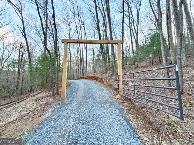 2372 Humphrey Mill Road, Mineral Bluff, GA 30559