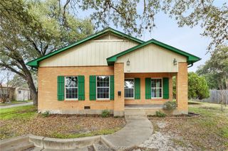 710 East 32nd Street, Bryan, TX 77803