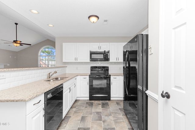 103 Chadbury Drive, Dunn, NC 28334