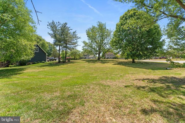 11301 BEAUCLAIRE BLVD, Fredericksburg, VA 22408