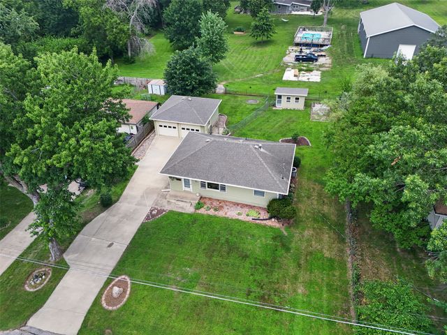 940 NE 51st Avenue, Des Moines, IA 50313