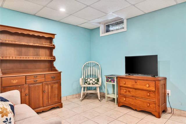 200 Post Road 319, Warwick, RI 02888
