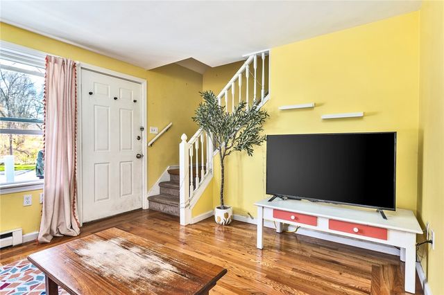 200 Post Road 319, Warwick, RI 02888