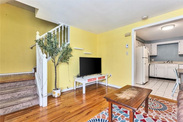 200 Post Road 319, Warwick, RI 02888