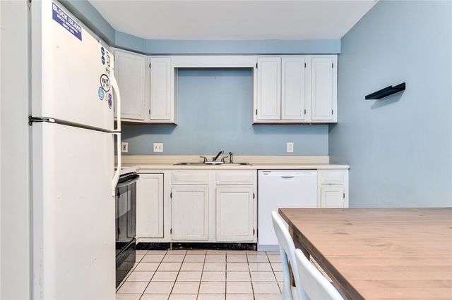 200 Post Road 319, Warwick, RI 02888