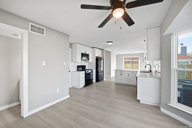 5118 Silent Lk, San Antonio, TX 78244