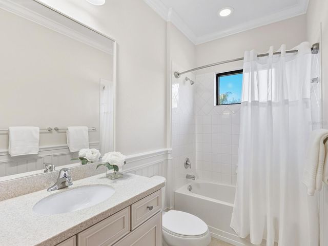 213 MALINA COURT, North Venice, FL 34275