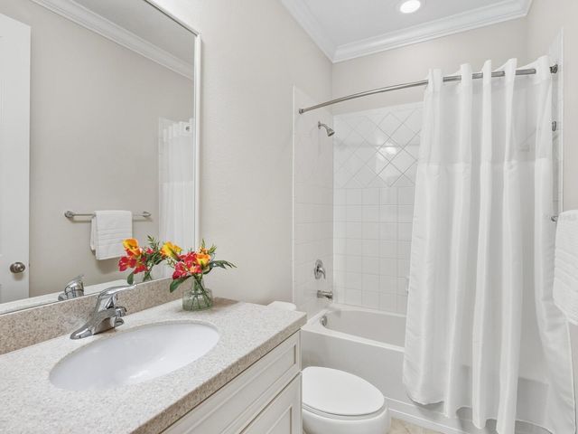 213 MALINA COURT, North Venice, FL 34275