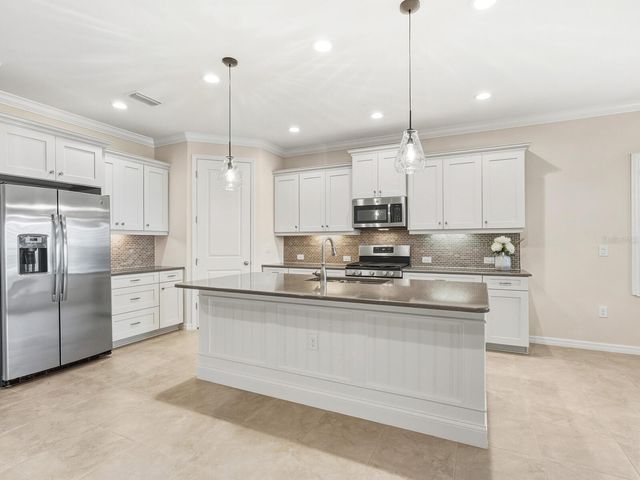 213 MALINA COURT, North Venice, FL 34275