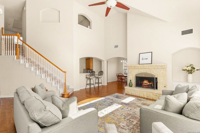 24206 Middle Frk, San Antonio, TX 78258