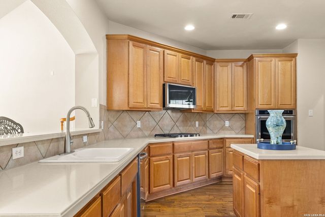 24206 Middle Frk, San Antonio, TX 78258