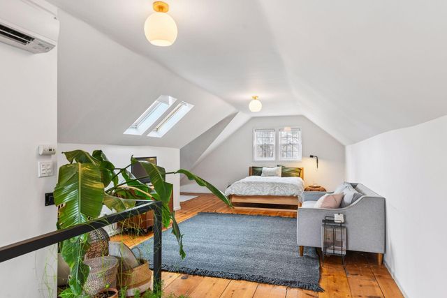 5133 35th Avenue S, Minneapolis, MN 55417