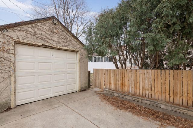 5133 35th Avenue S, Minneapolis, MN 55417