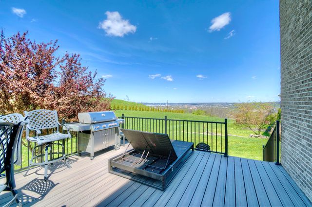 550 Scenic Drive, Park Hills, KY 41011