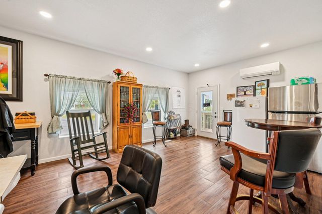 1262 N Heck Hill Road, Saint Paris, OH 43072