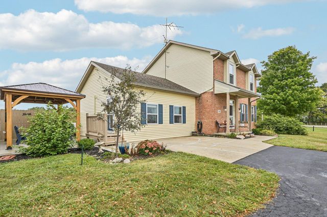 1262 N Heck Hill Road, Saint Paris, OH 43072