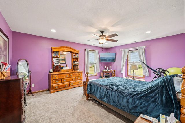 1262 N Heck Hill Road, Saint Paris, OH 43072