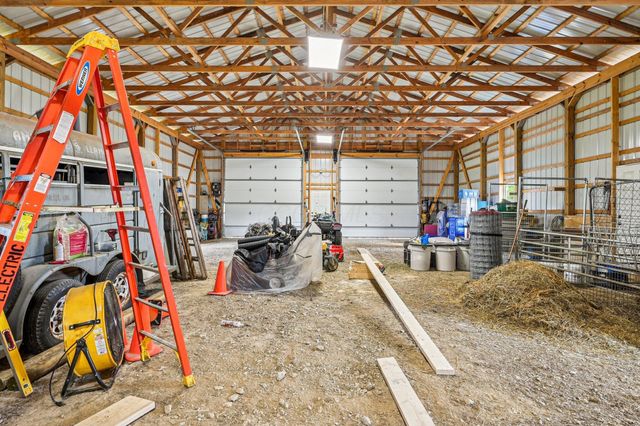 1262 N Heck Hill Road, Saint Paris, OH 43072