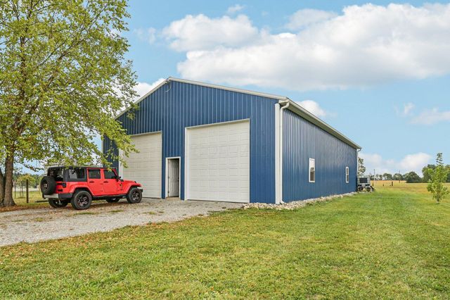 1262 N Heck Hill Road, Saint Paris, OH 43072