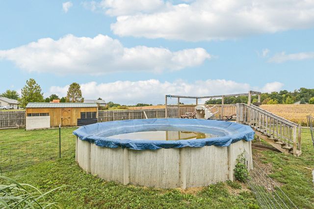 1262 N Heck Hill Road, Saint Paris, OH 43072