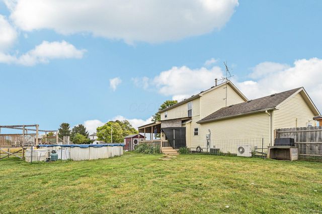 1262 N Heck Hill Road, Saint Paris, OH 43072