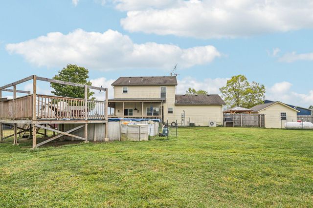 1262 N Heck Hill Road, Saint Paris, OH 43072