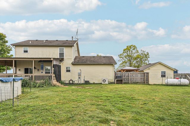 1262 N Heck Hill Road, Saint Paris, OH 43072