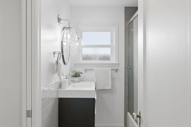 1084 Bennett Way, San Jose, CA 95125