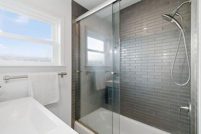 1084 Bennett Way, San Jose, CA 95125