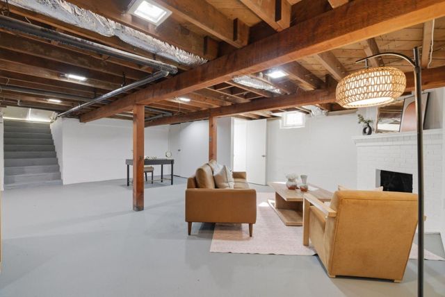 1084 Bennett Way, San Jose, CA 95125