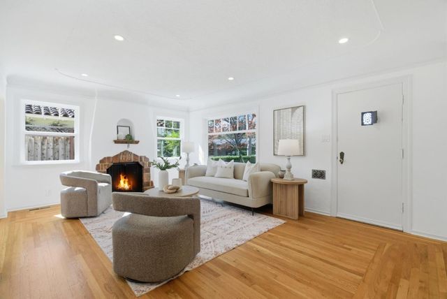 1084 Bennett Way, San Jose, CA 95125