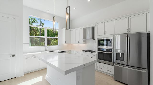 228 SE VIA SANGRO, Port St Lucie, FL 34952