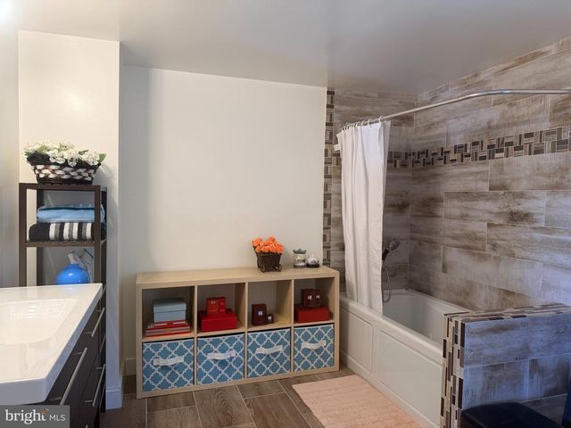 4 THRUSH CT, Lutherville Timonium, MD 21093