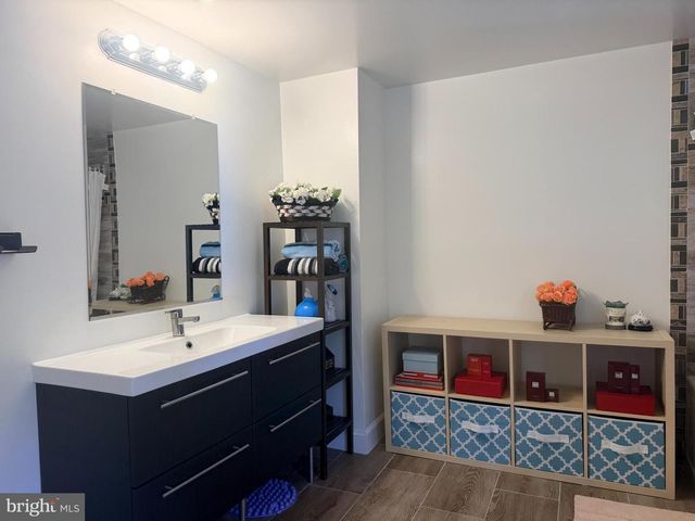 4 THRUSH CT, Lutherville Timonium, MD 21093