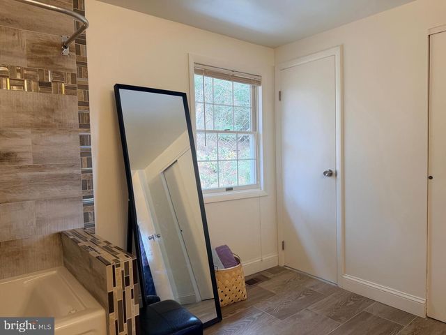 4 THRUSH CT, Lutherville Timonium, MD 21093