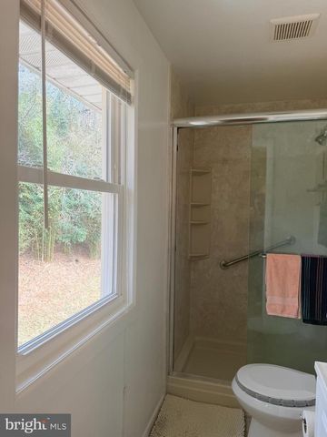 4 THRUSH CT, Lutherville Timonium, MD 21093