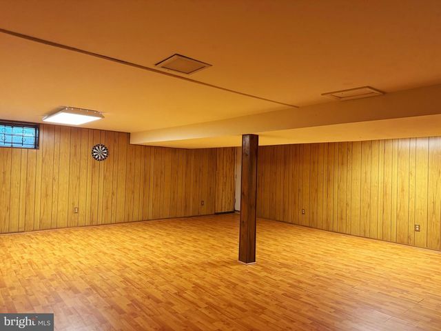 4 THRUSH CT, Lutherville Timonium, MD 21093