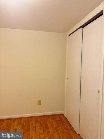 4 THRUSH CT, Lutherville Timonium, MD 21093