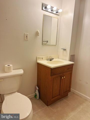 4 THRUSH CT, Lutherville Timonium, MD 21093