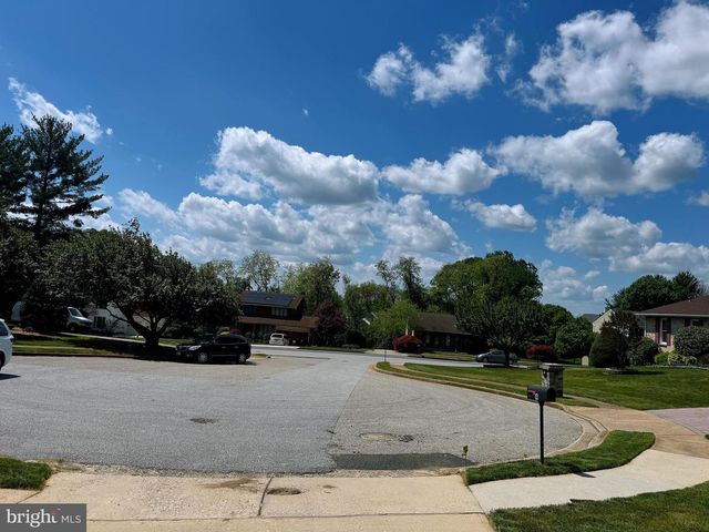 4 THRUSH CT, Lutherville Timonium, MD 21093