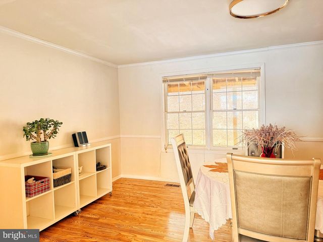 4 THRUSH CT, Lutherville Timonium, MD 21093